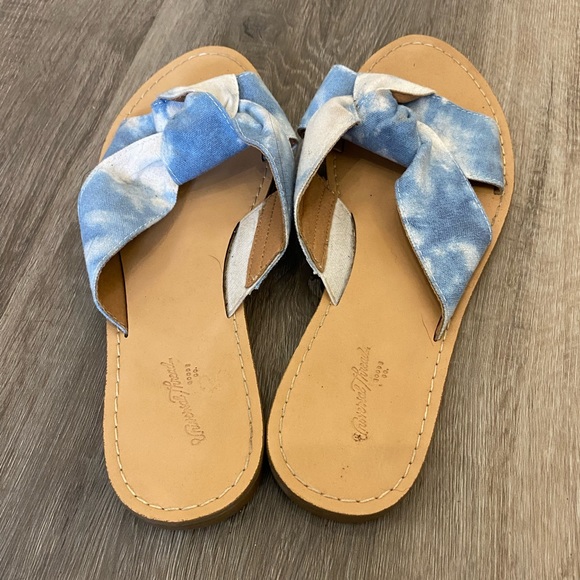 Universe Thread Sandals - Picture 3 of 5